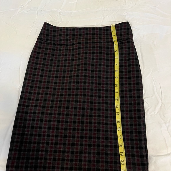 Margaret M plaid pencil skirt - Picture 4 of 4